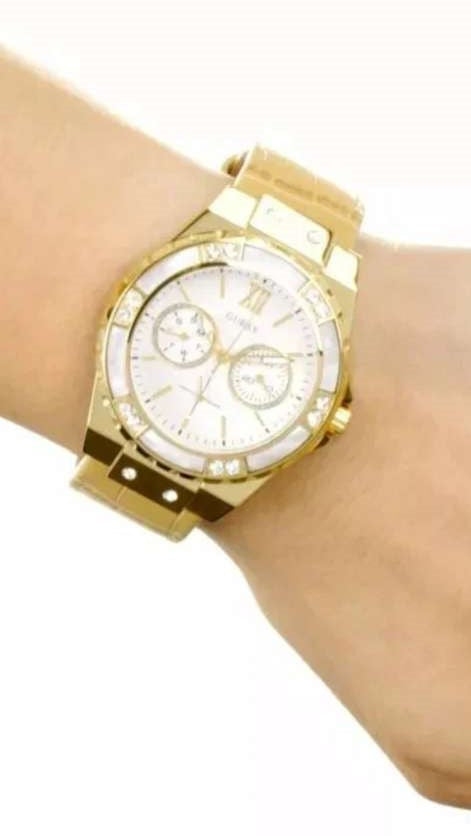 GUESS W0775L2 Ladies Casual, Multi-function Watch