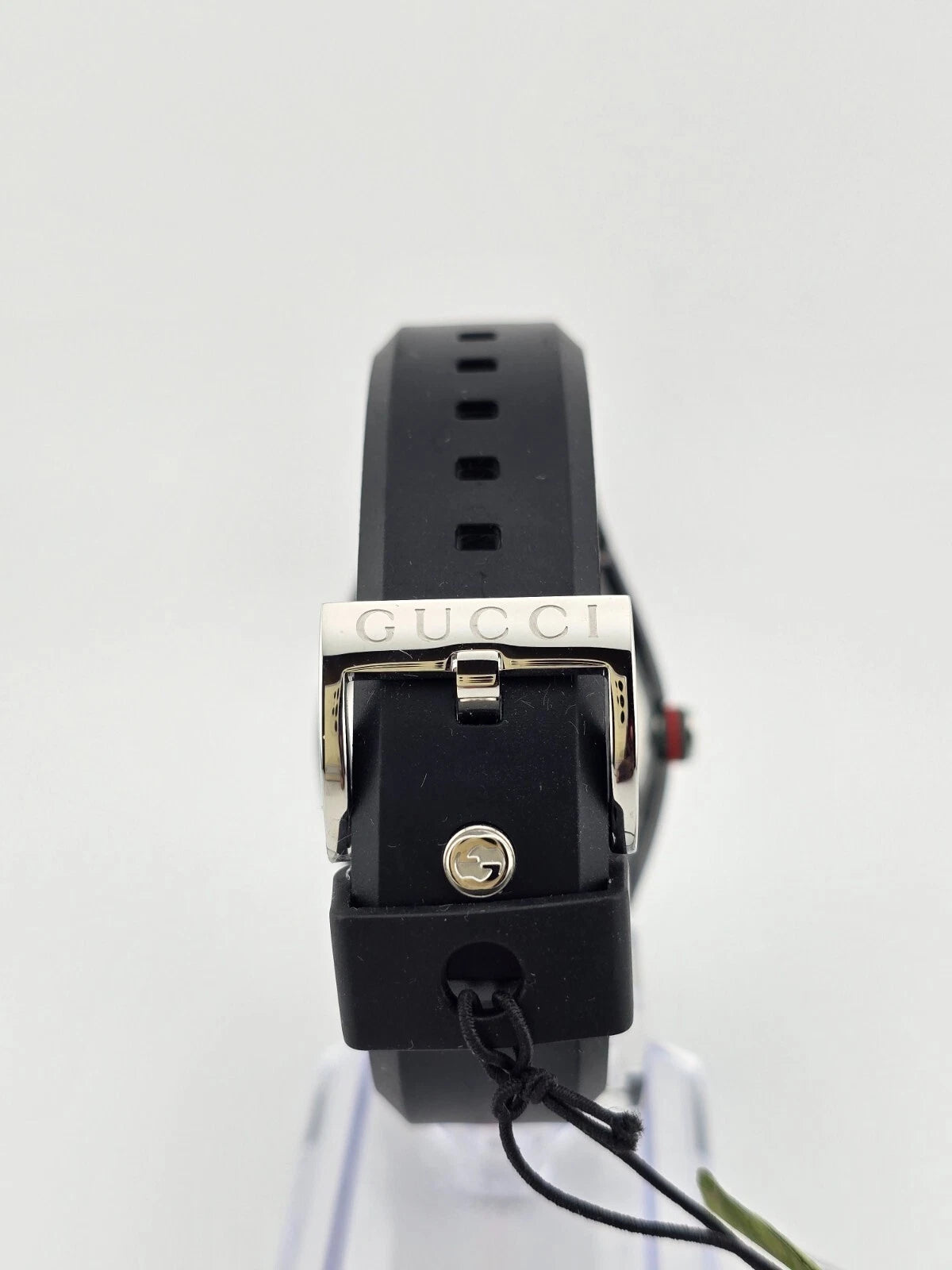 Gucci Sync L Women's Black Dial Rubber Band Quartz Watch - YA137301 ($670 MSRP)