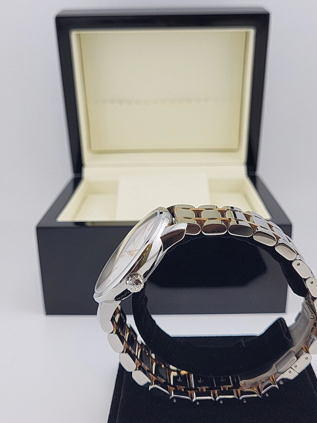 Rado Men’s DiaMaster Two-Tone Classic Quartz Watch – R14078103 ($1700 MSRP)