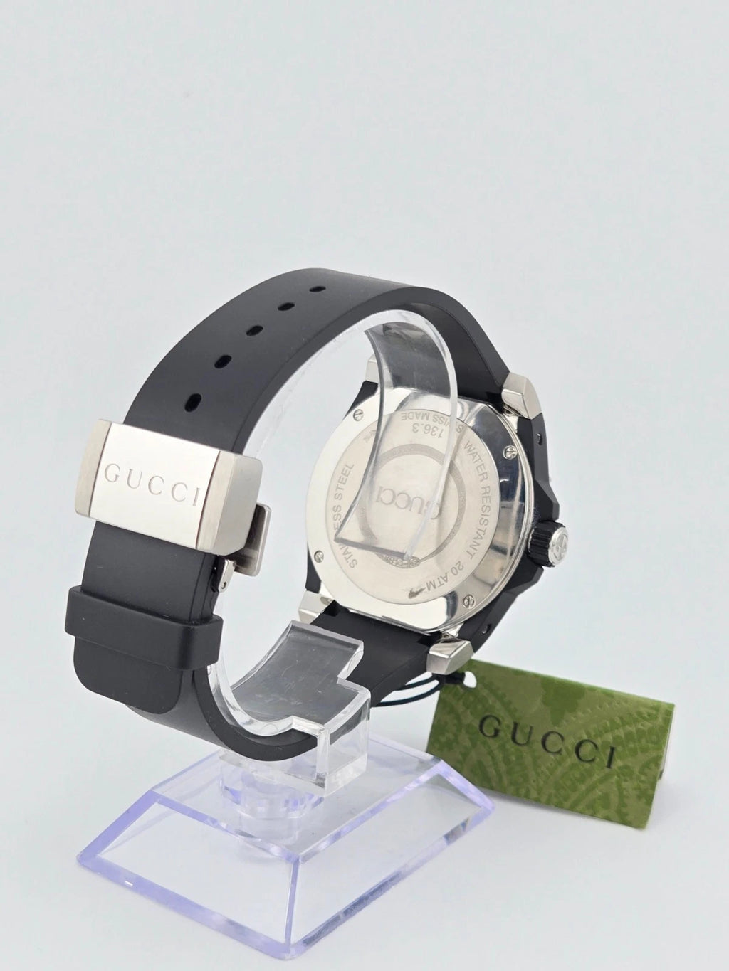 Gucci Dive Men's Snake Dial Rubber Strap Watch -YA136323